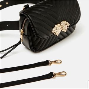 Belt Lionhead Lion Detail Black Cross Body Bag